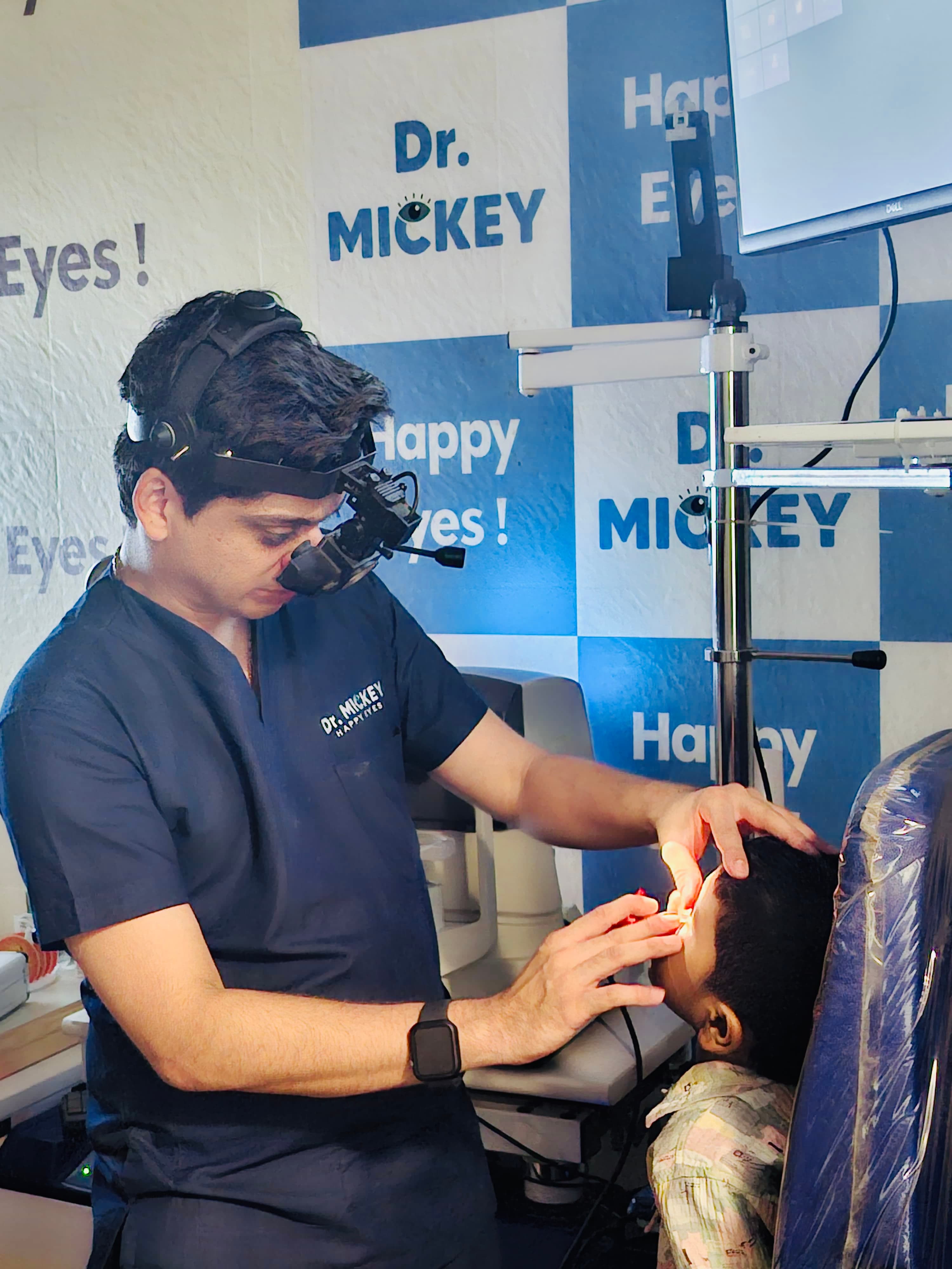 Advanced cataract surgery at Dr Mickey's clinic